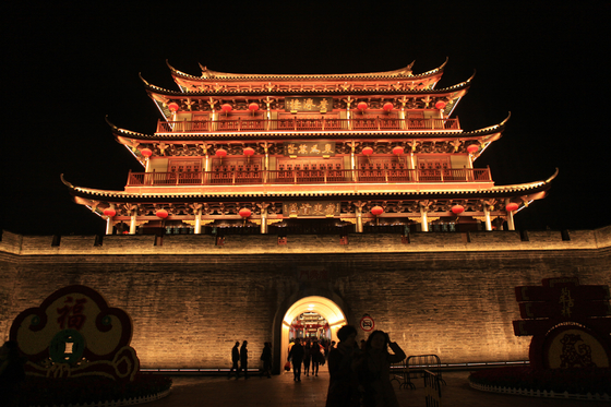 Guangjiqiao Işık Projesi Profesyonel Led Duvar Yıkayıcı Temalı Şehir Yüksek Binaları için IP65